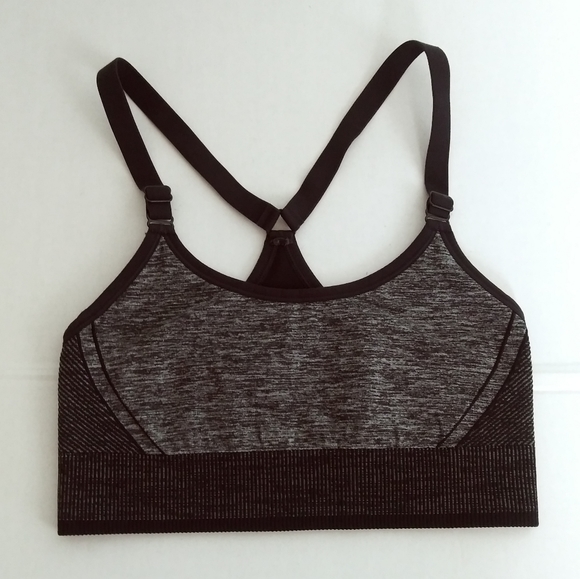 All In Motion Seamless Sport Bras Size Medium M Black Raceback - Picture 1 of 5
